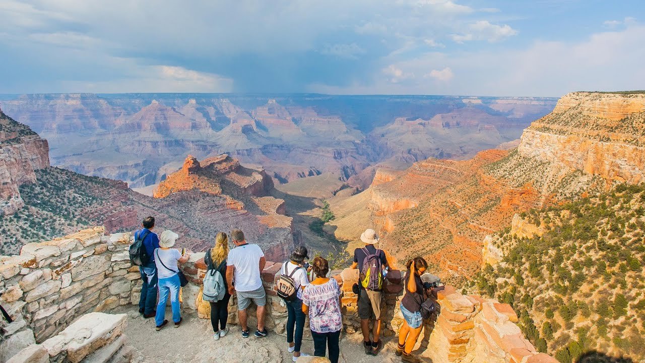 Explore Arizona in Comfort: The Ultimate Group Travel Guide with Arizona Charter Buses